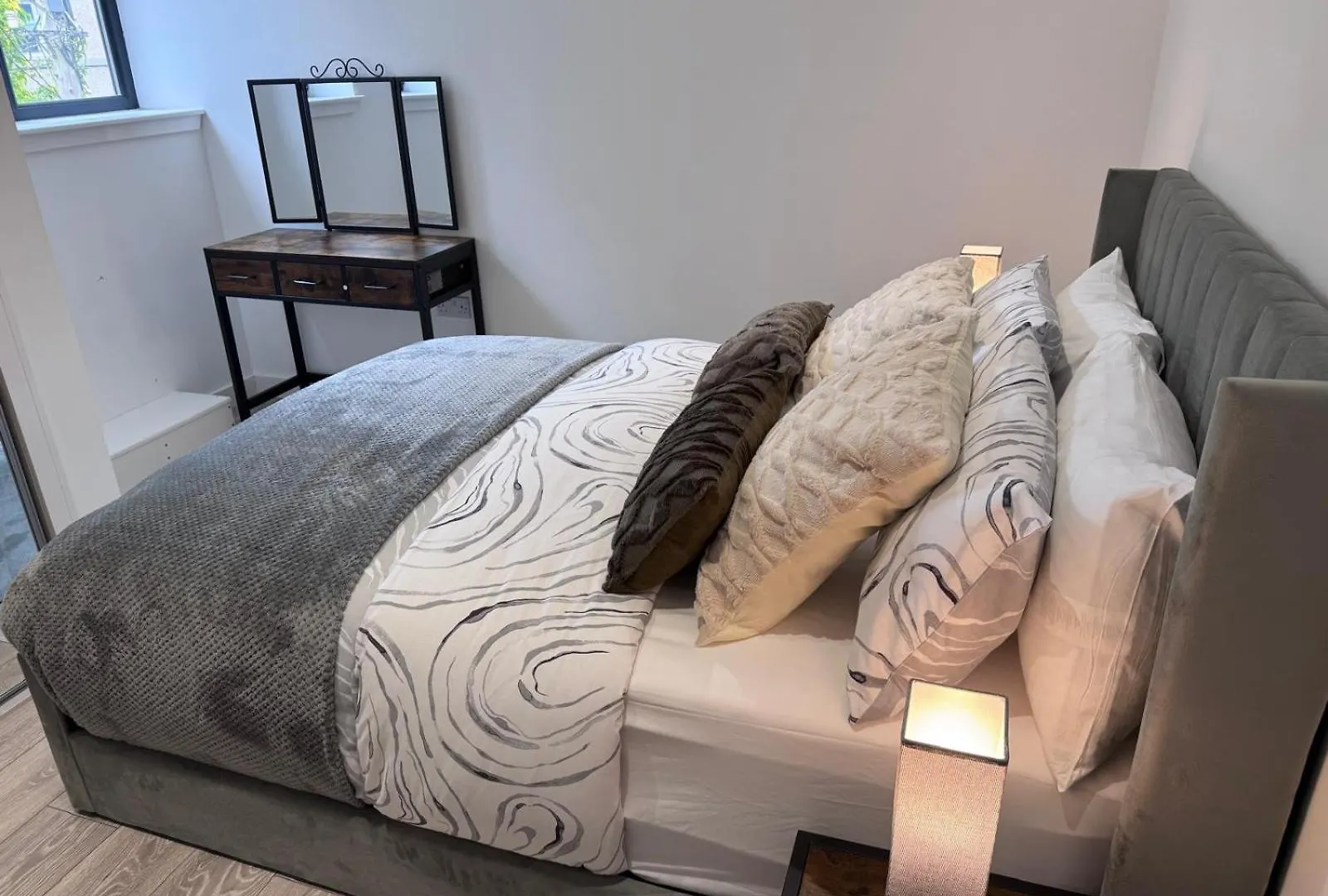 Ash Residence Flat C 애버딘 아파트
