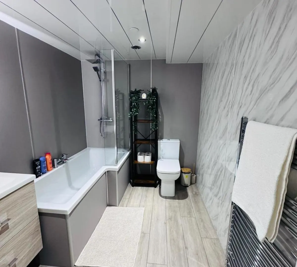 Ash Residence Flat C 애버딘 아파트