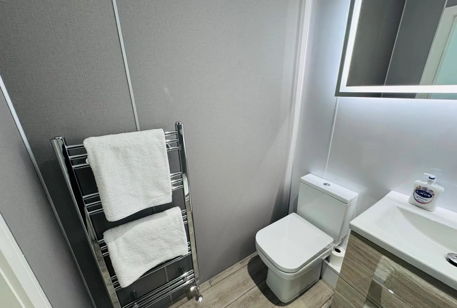 아파트 Ash Residence Flat C 애버딘