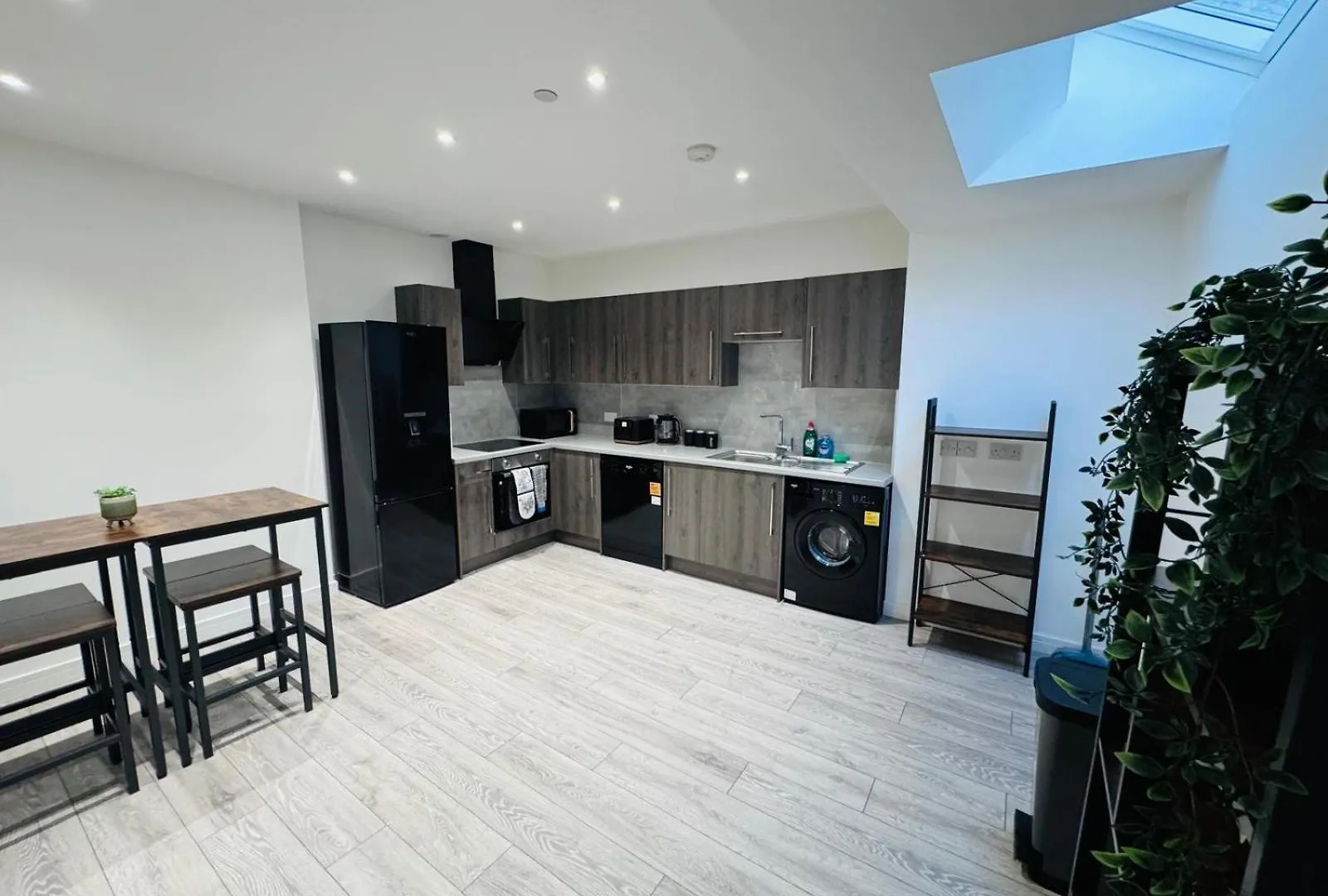 Ash Residence Flat C 애버딘