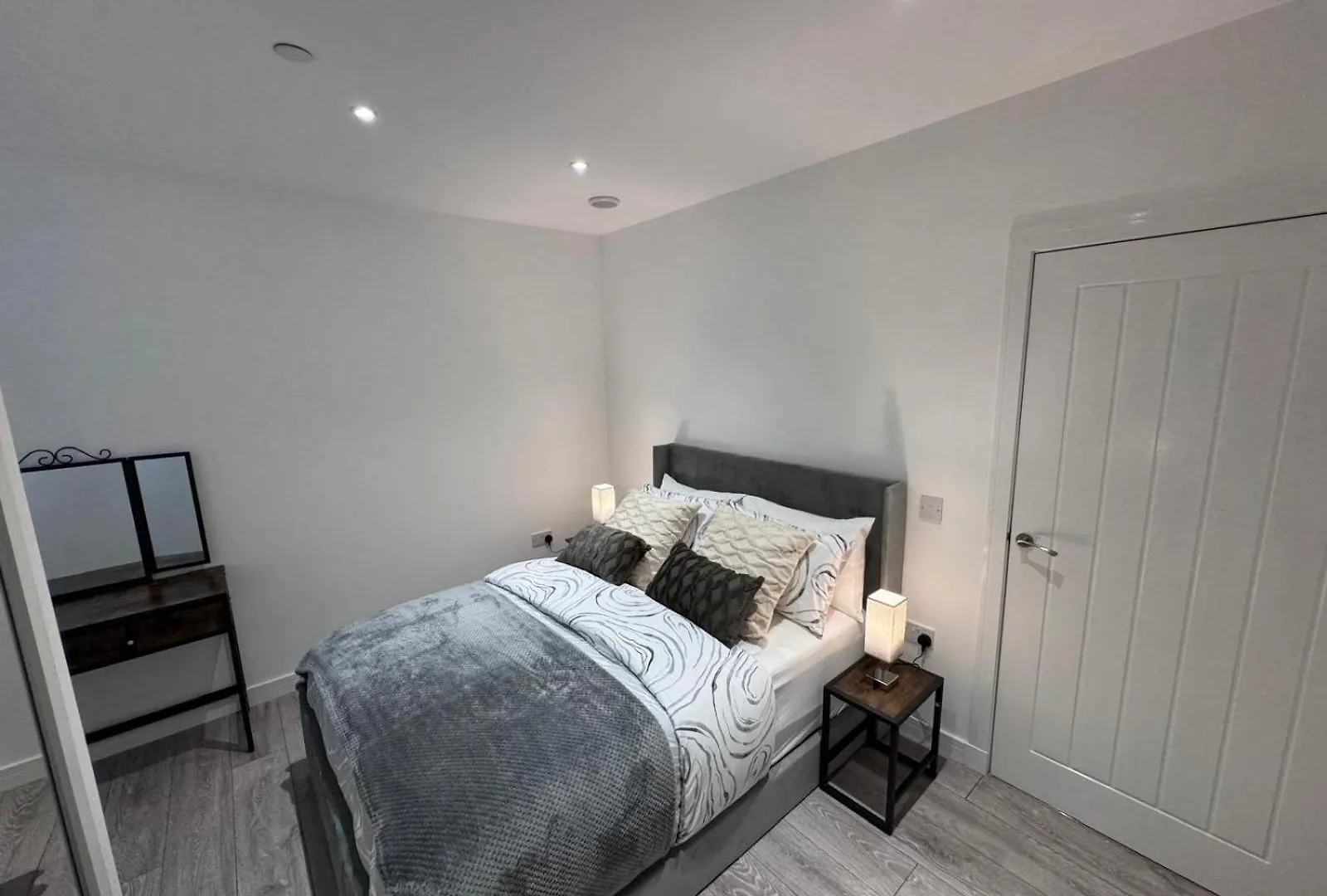 아파트 Ash Residence Flat C 애버딘